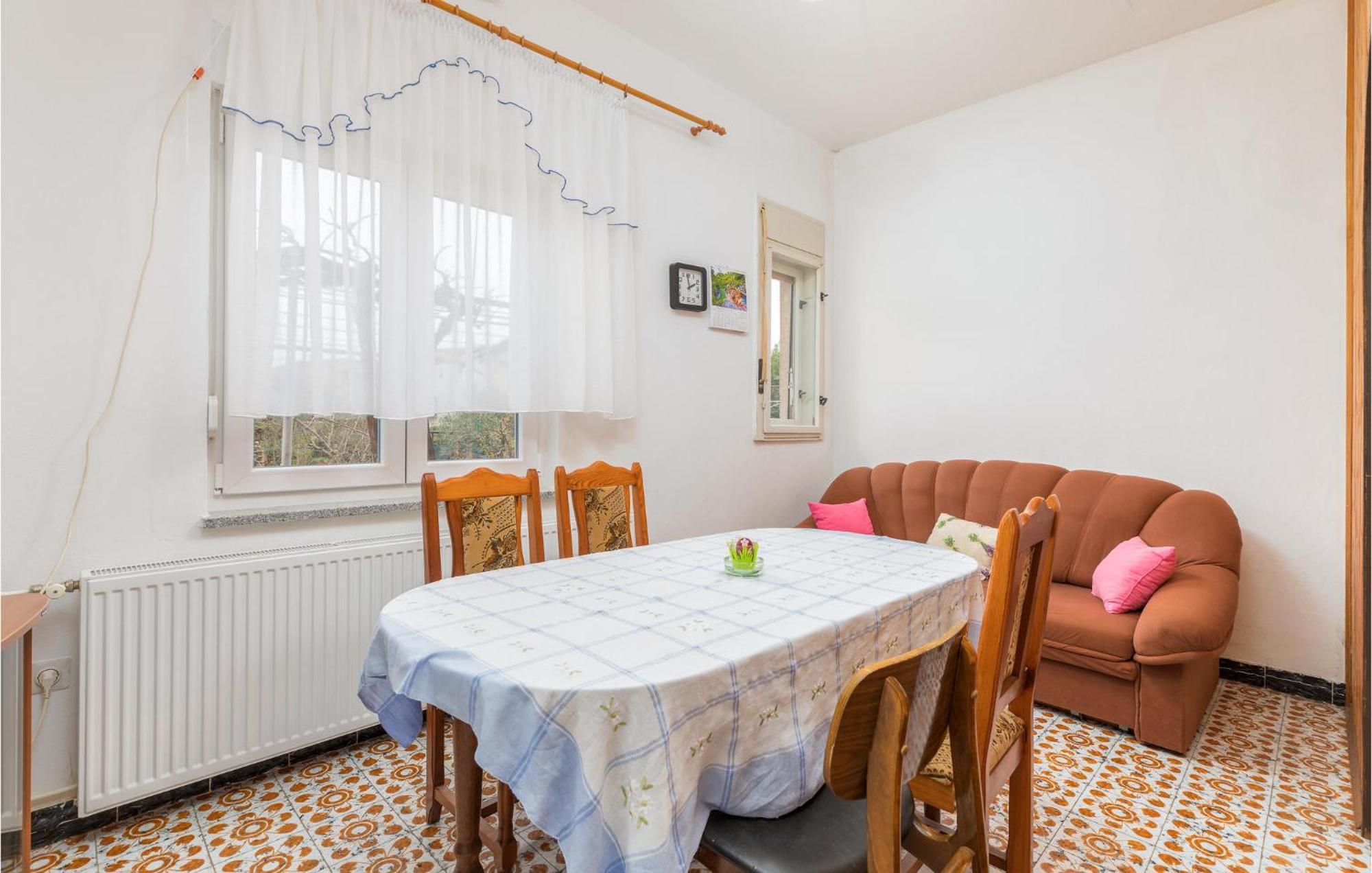 Lovely Apartment In Fazana With Kitchen Extérieur photo