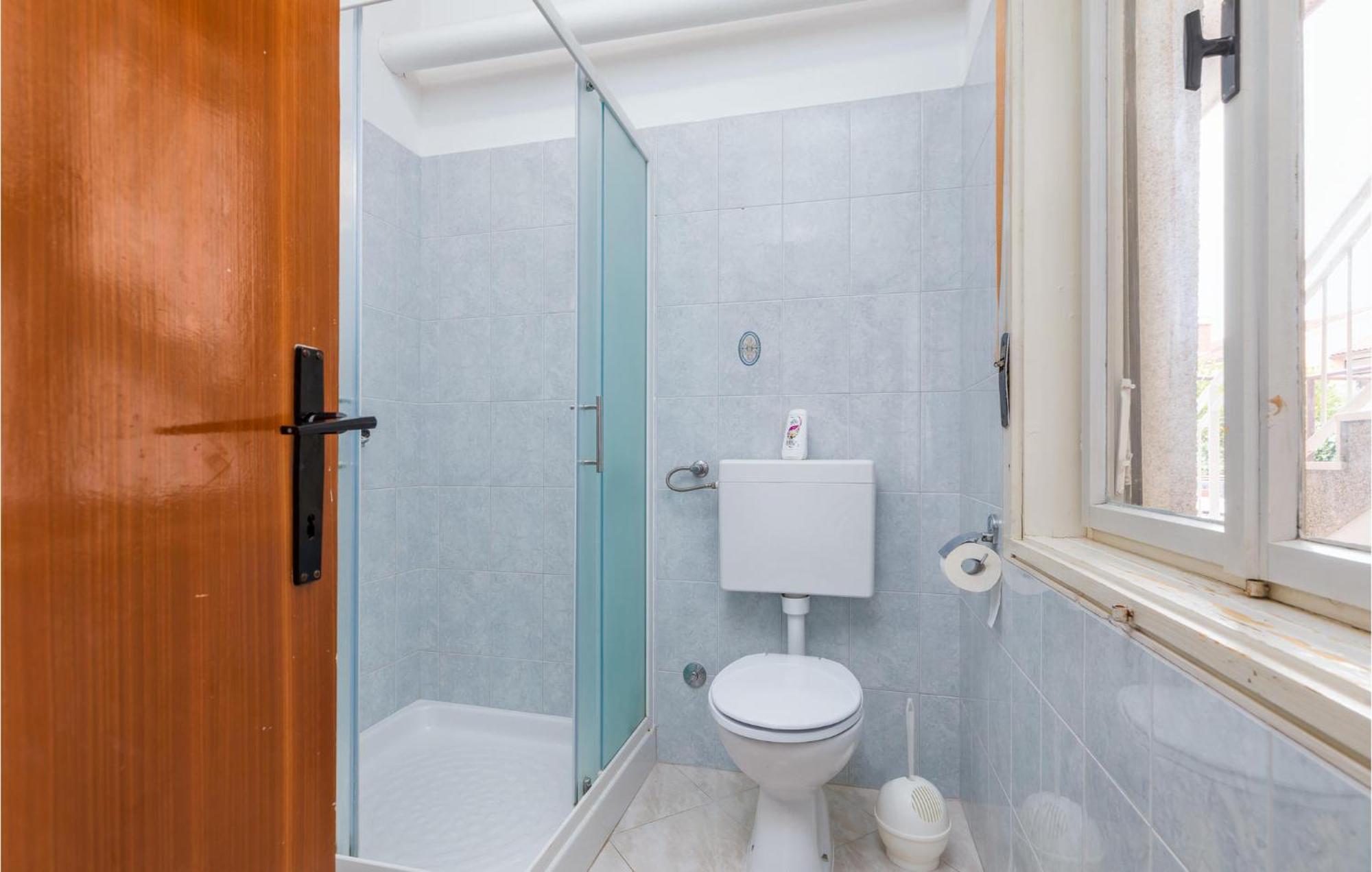 Lovely Apartment In Fazana With Kitchen Extérieur photo