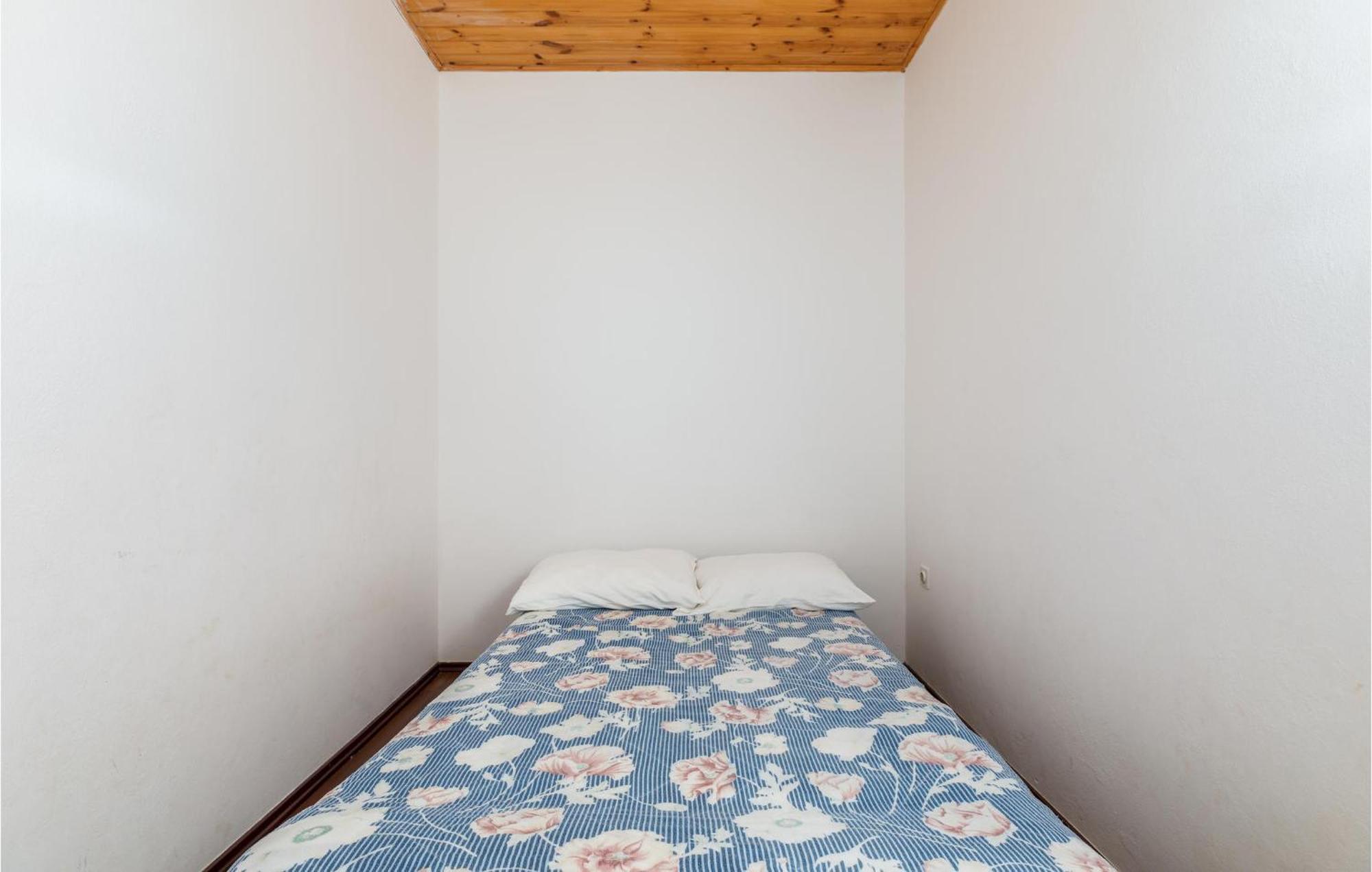 Lovely Apartment In Fazana With Kitchen Extérieur photo